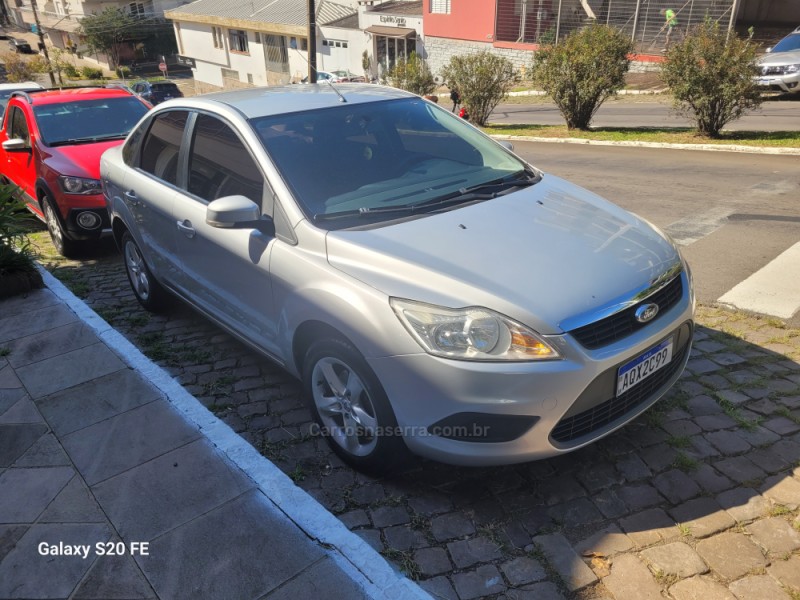 focus 2.0 glx sedan 16v gasolina 4p manual 2009 nova prata