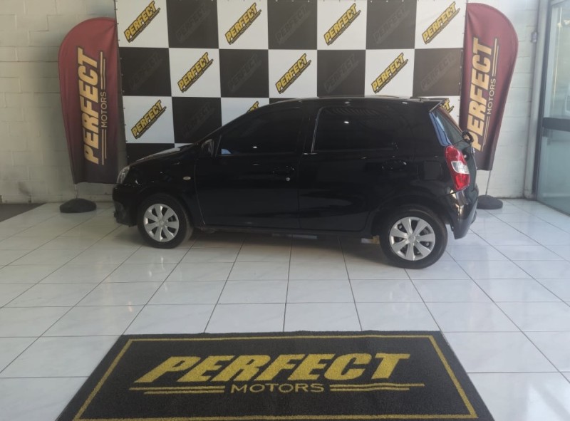 ETIOS 1.5 XS 16V FLEX 4P MANUAL - 2014 - PORTãO