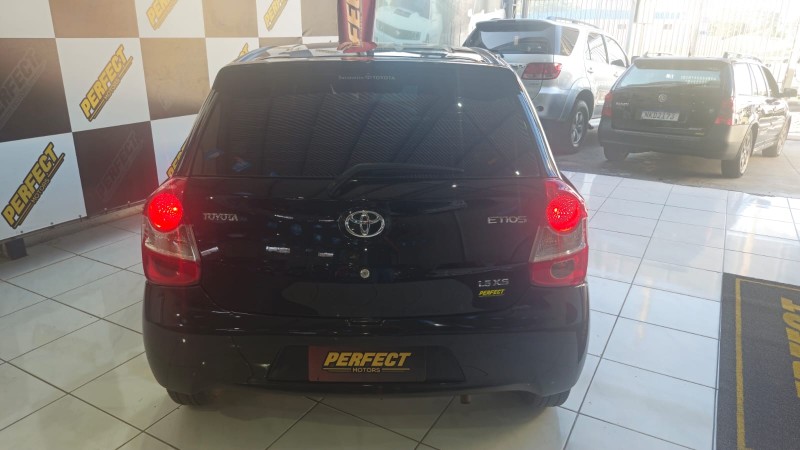 ETIOS 1.5 XS 16V FLEX 4P MANUAL - 2014 - PORTãO