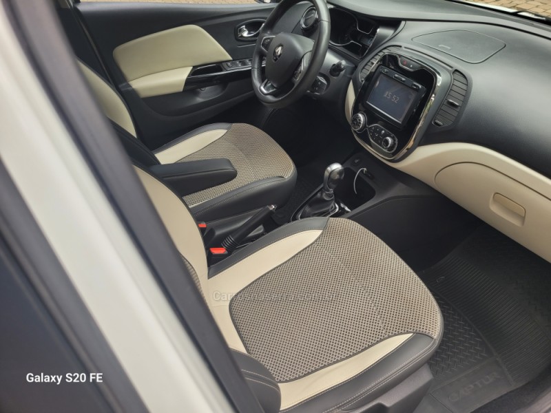 CAPTUR 1.6 16V FLEX INTENSE AUTOMÁTICO - 2019 - NOVA PRATA