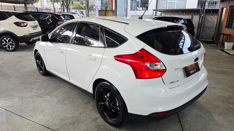 FOCUS 2.0 SE HATCH 16V FLEX 4P AUTO - 2015 - CAXIAS DO SUL