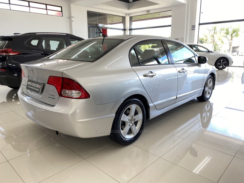 CIVIC 1.8 LXS 16V FLEX 4P MANUAL - 2010 - CHARQUEADAS