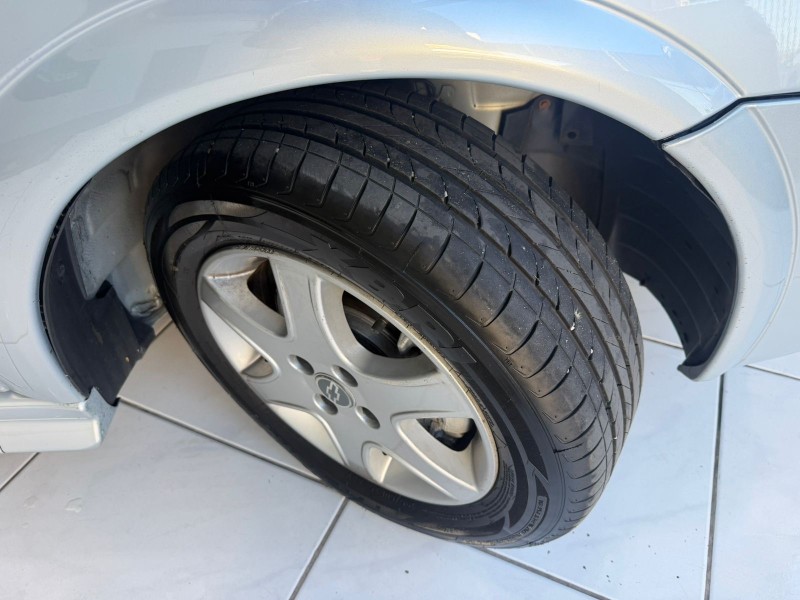 ASTRA 2.0 SFI ADVANTAGE SEDAN 16V GASOLINA 4P MANUAL - 2008 - PORTãO