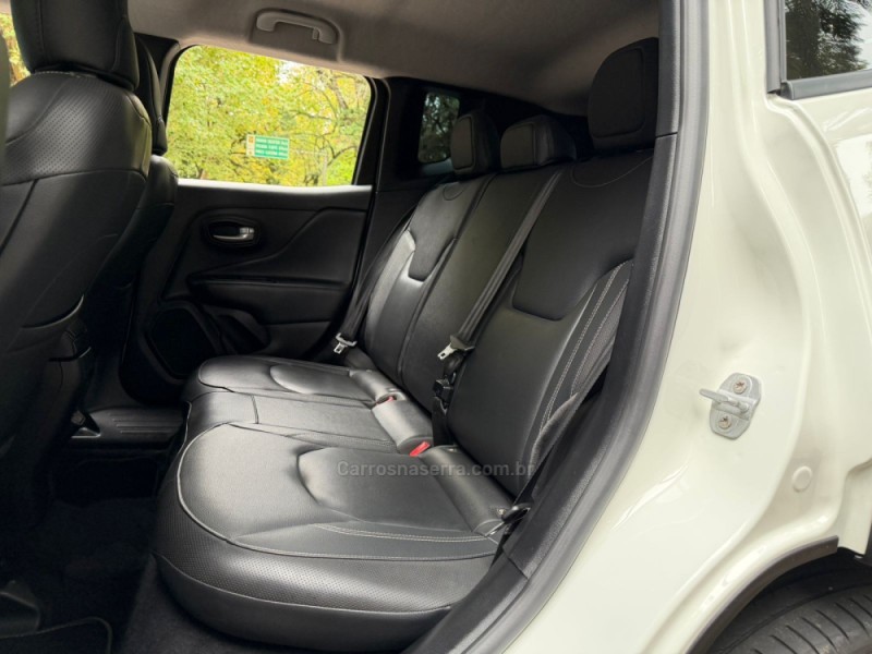 RENEGADE 1.3 LONGITUDE T270 16V TURBO FLEX 4P AUTOMÁTICO - 2023 - DOIS IRMãOS