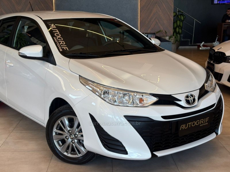 YARIS 1.5 XS CONNECT 16V FLEX 4P AUTOMÁTICO - 2021 - CAMPO BOM