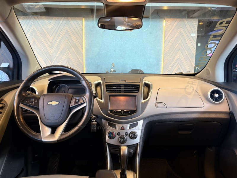 TRACKER 1.8 MPFI LTZ 4X2 16V FLEX 4P AUTOMÁTICO - 2015 - CAMPO BOM