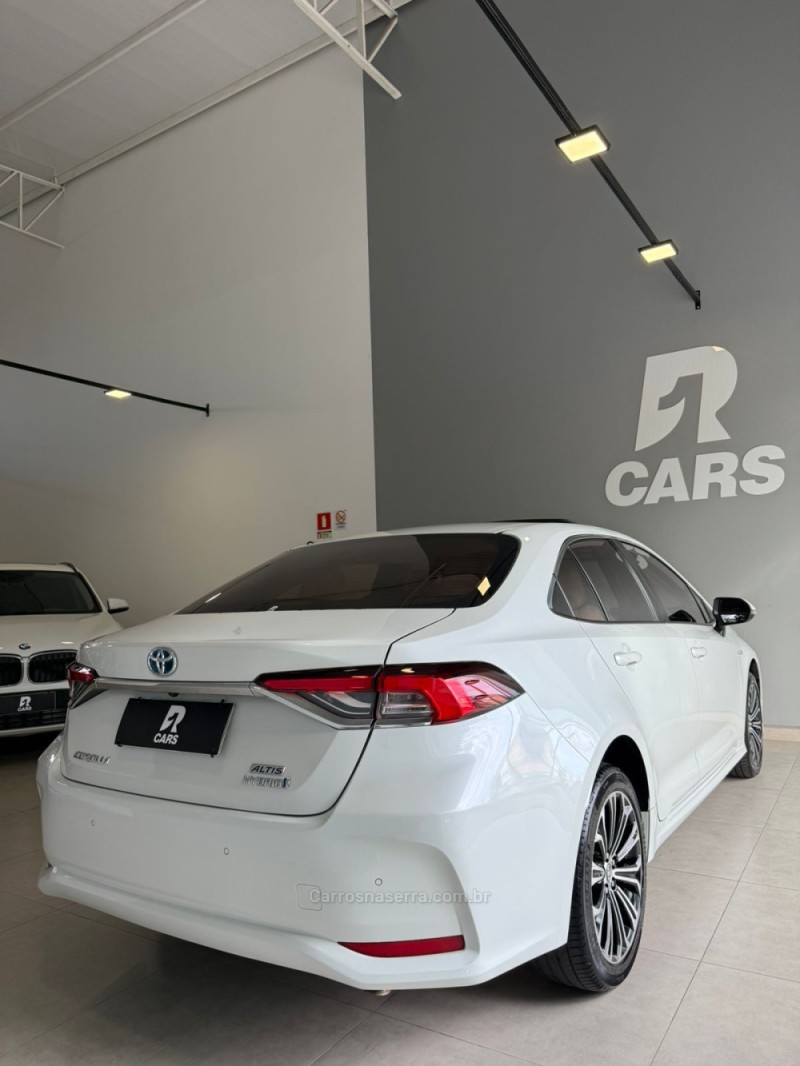 COROLLA 1.8 ALTIS PREMIUM 16V HÍBRIDO 4P AUTOMÁTICO - 2022 - LAJEADO