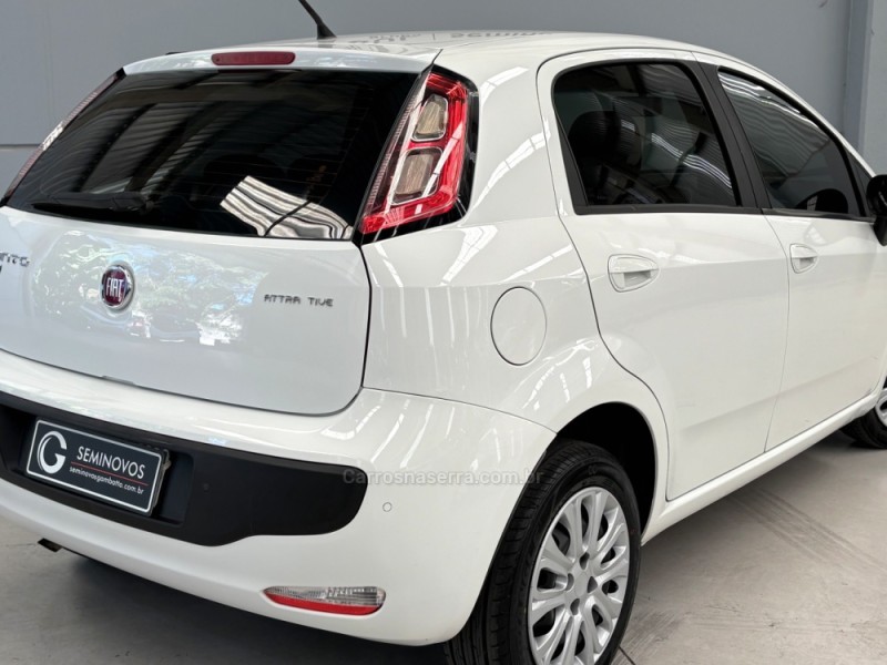 PUNTO 1.4 ATTRACTIVE 8V FLEX 4P MANUAL - 2014 - BENTO GONçALVES