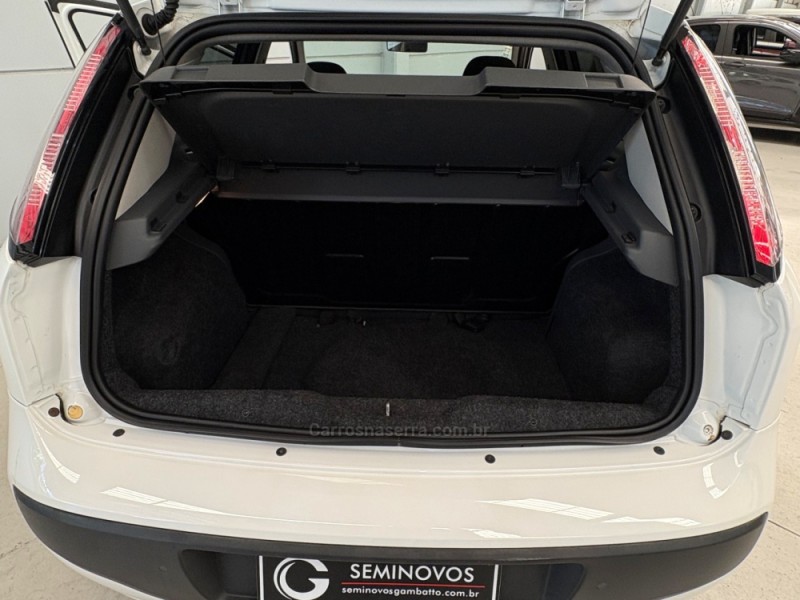 PUNTO 1.4 ATTRACTIVE 8V FLEX 4P MANUAL - 2014 - BENTO GONçALVES