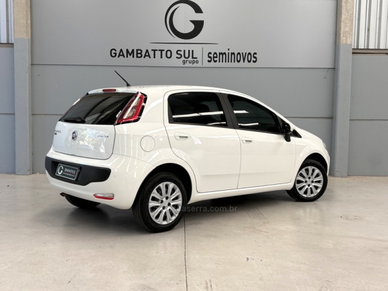 PUNTO 1.4 ATTRACTIVE 8V FLEX 4P MANUAL - 2014 - BENTO GONçALVES