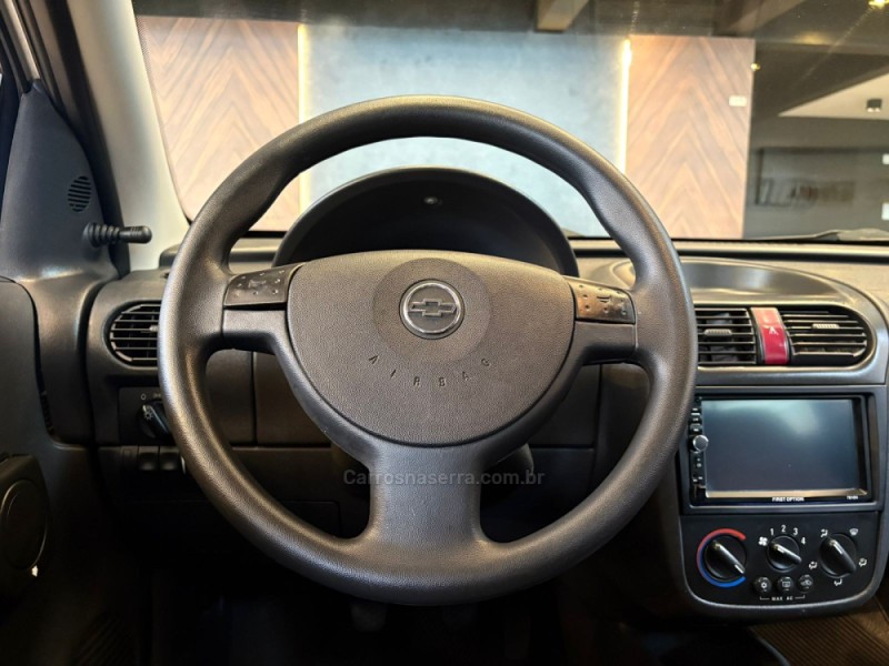 CORSA 1.4 MPFI MAXX 8V FLEX 4P MANUAL - 2012 - CAMPO BOM