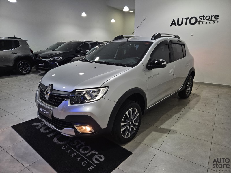 SANDERO 1.6 STEPWAY ICONIC X-TRONIC 16V FLEX 4P AUTOMÁTICO - 2024 - CAXIAS DO SUL