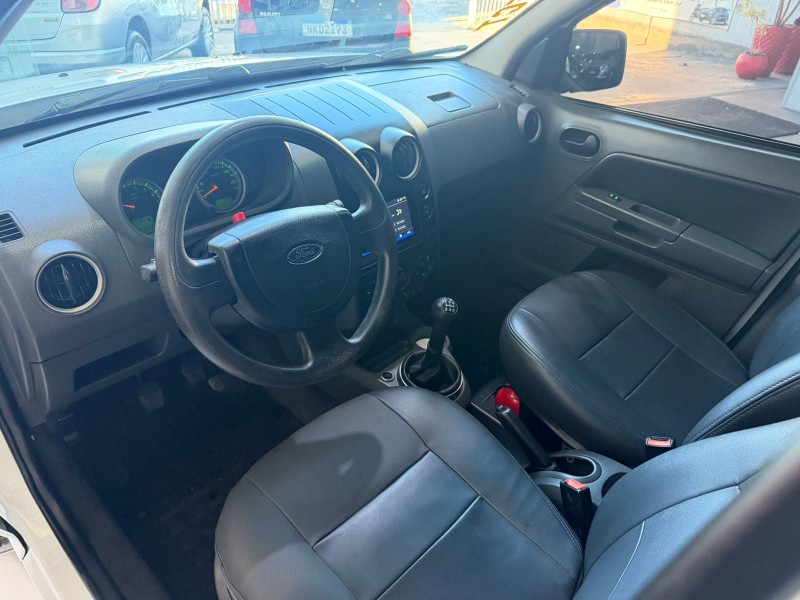 ECOSPORT 1.6 XLS 8V GASOLINA 4P MANUAL - 2005 - PORTãO
