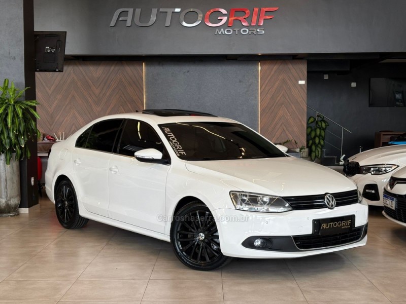 jetta 2.0 tsi highline 211cv gasolina 4p tiptronic 2014 campo bom