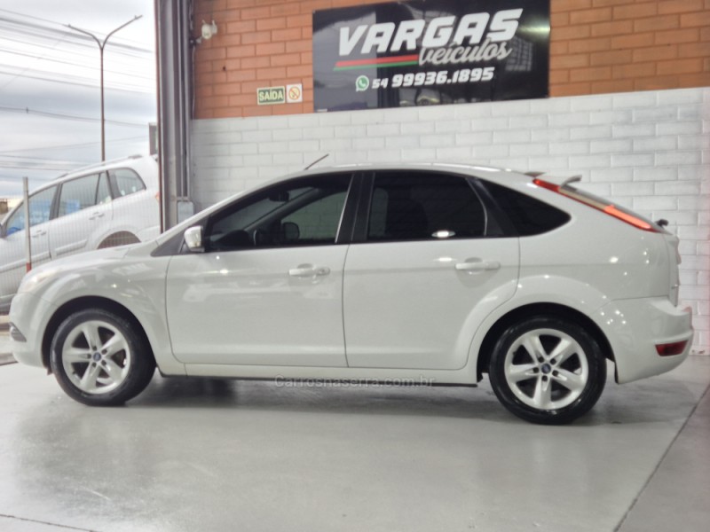 FOCUS 1.6 8V FLEX 4P MANUAL - 2012 - CAXIAS DO SUL