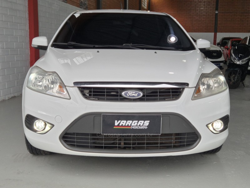 FOCUS 1.6 8V FLEX 4P MANUAL - 2012 - CAXIAS DO SUL