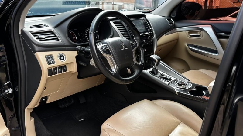 PAJERO SPORT 2.4 HPE 4X4 DIESEL 4P AUTOMÁTICA - 2020 - CAXIAS DO SUL