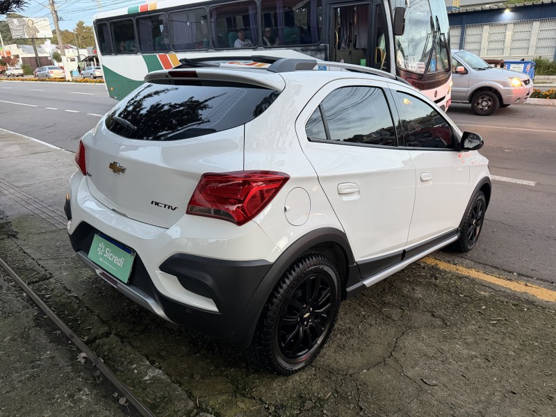 ONIX 1.4 MPFI ACTIV 8V FLEX 4P AUTOMÁTICO - 2019 - GARIBALDI