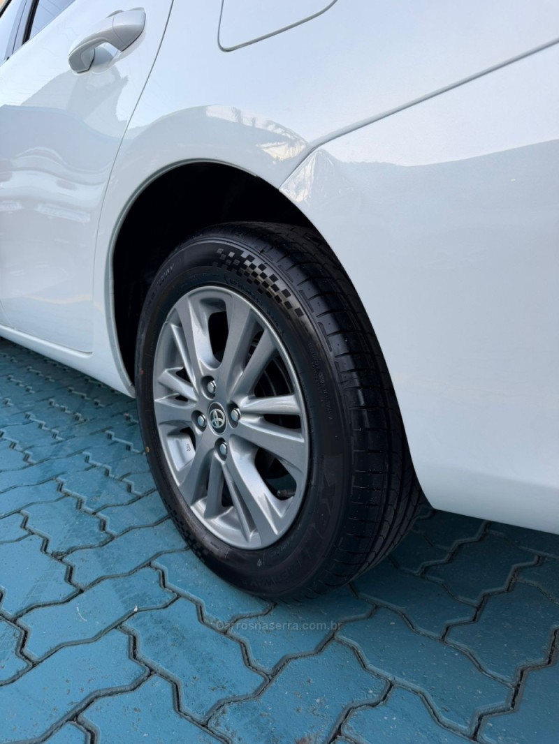 YARIS 1.5 16V FLEX SEDAN XL PLUS TECH MULTIDRIVE3 - 2021 - ESTâNCIA VELHA