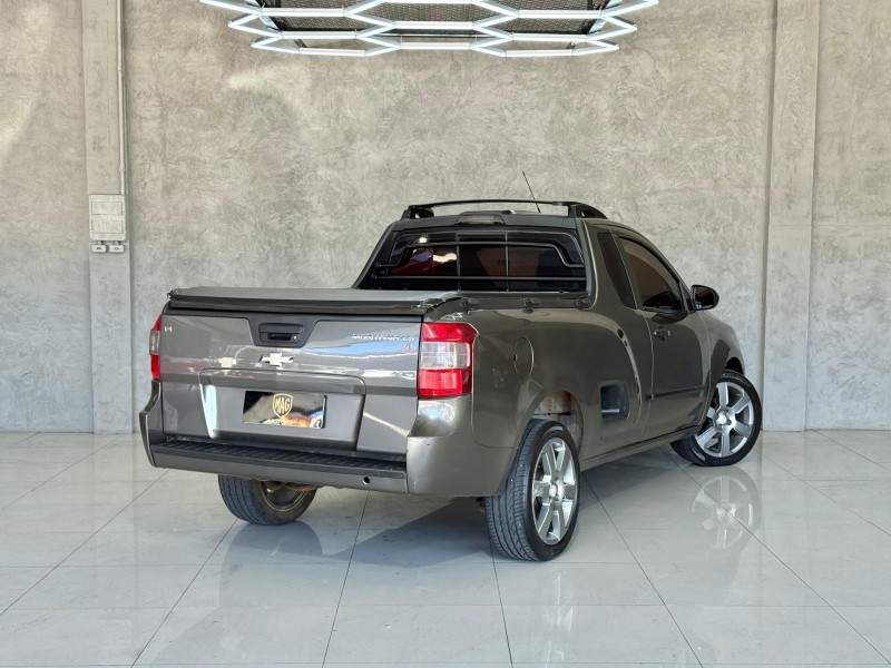 MONTANA 1.4 MPFI COMBO FURGÃO 8V ECONO FLEX 2P MANUAL - 2013 - CAXIAS DO SUL