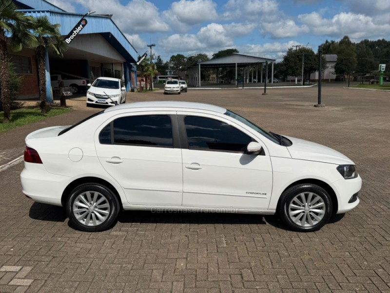 VOYAGE 1.0 MI COMFORTLINE 8V FLEX 4P MANUAL - 2015 - BROCHIER