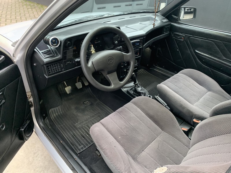 KADETT 1.8 EFI SL 8V GASOLINA 2P MANUAL - 1993 - CAXIAS DO SUL