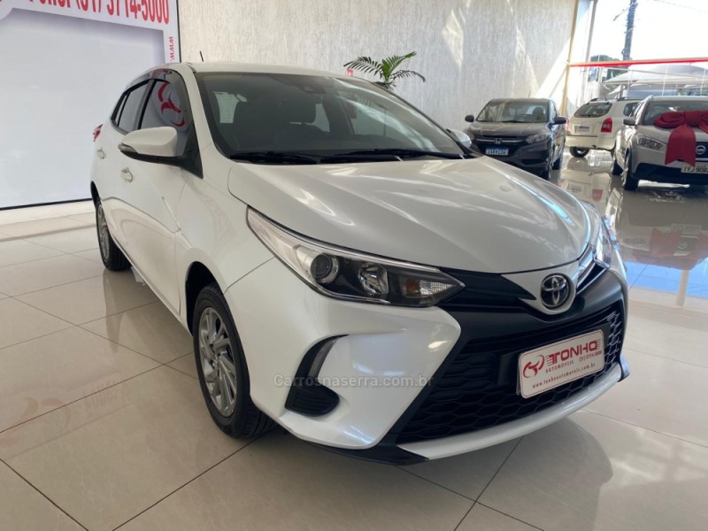 YARIS 1.5 XS 16V FLEX 4P AUTOMÁTICO - 2024 - LAJEADO
