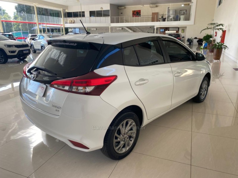 YARIS 1.5 XS 16V FLEX 4P AUTOMÁTICO - 2024 - LAJEADO