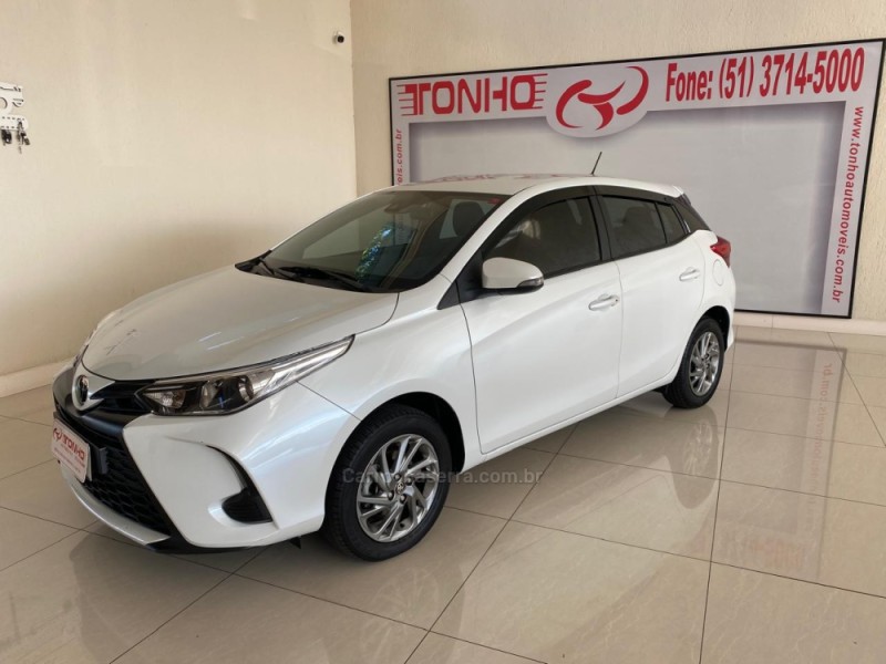 YARIS 1.5 XS 16V FLEX 4P AUTOMÁTICO - 2024 - LAJEADO
