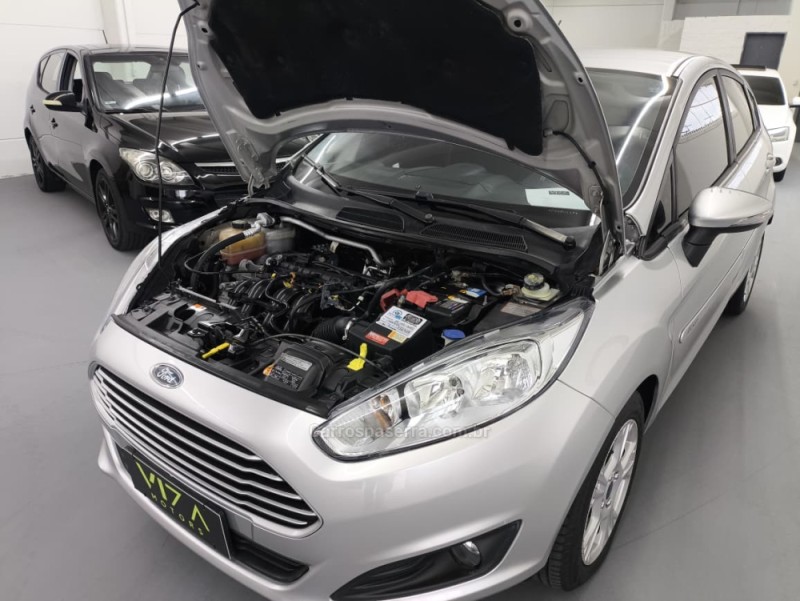 FIESTA 1.6 SE HATCH 16V FLEX 4P AUTOMÁTICO - 2015 - CAXIAS DO SUL