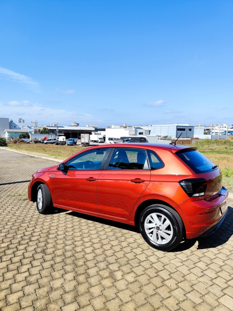 POLO 1.0 TSI COMFORTLINE 12V FLEX 4P AUTOMÁTICO - 2024 - GUAPORé