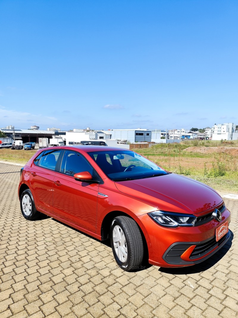 POLO 1.0 TSI COMFORTLINE 12V FLEX 4P AUTOMÁTICO - 2024 - GUAPORé