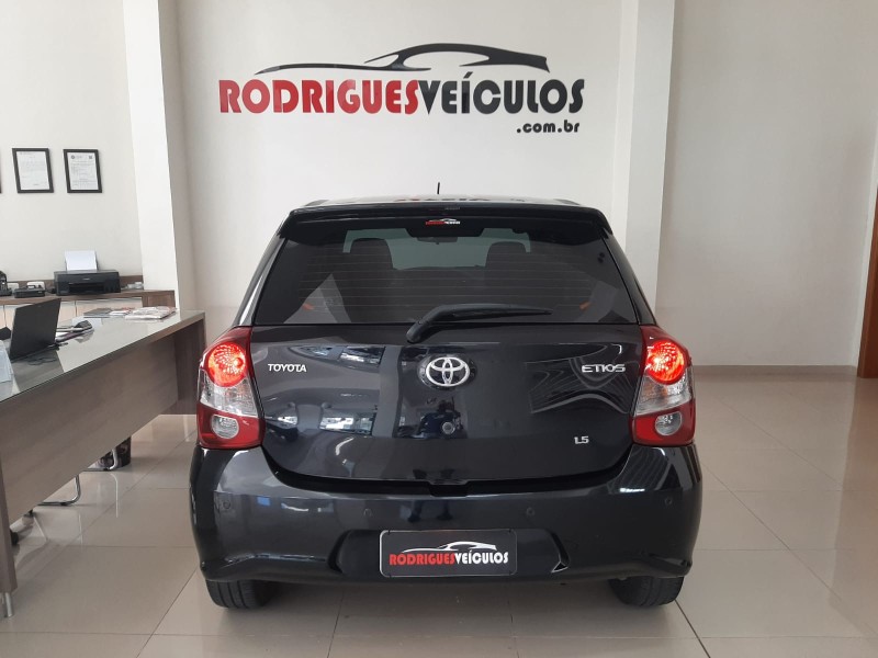 ETIOS 1.5 X PLUS 16V FLEX 4P MANUAL - 2019 - CAXIAS DO SUL