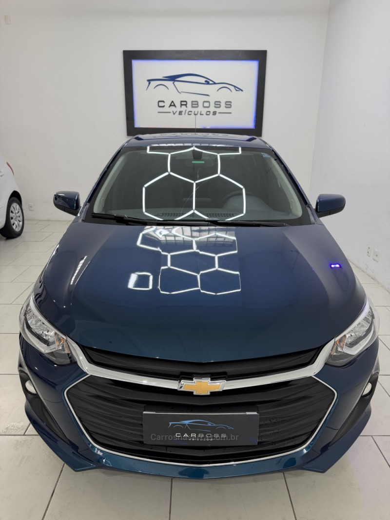 ONIX 1.0	PREMIER PLUS 12V TURBO FLEX 4P AUTOMÁTICO - 2024 - CAXIAS DO SUL
