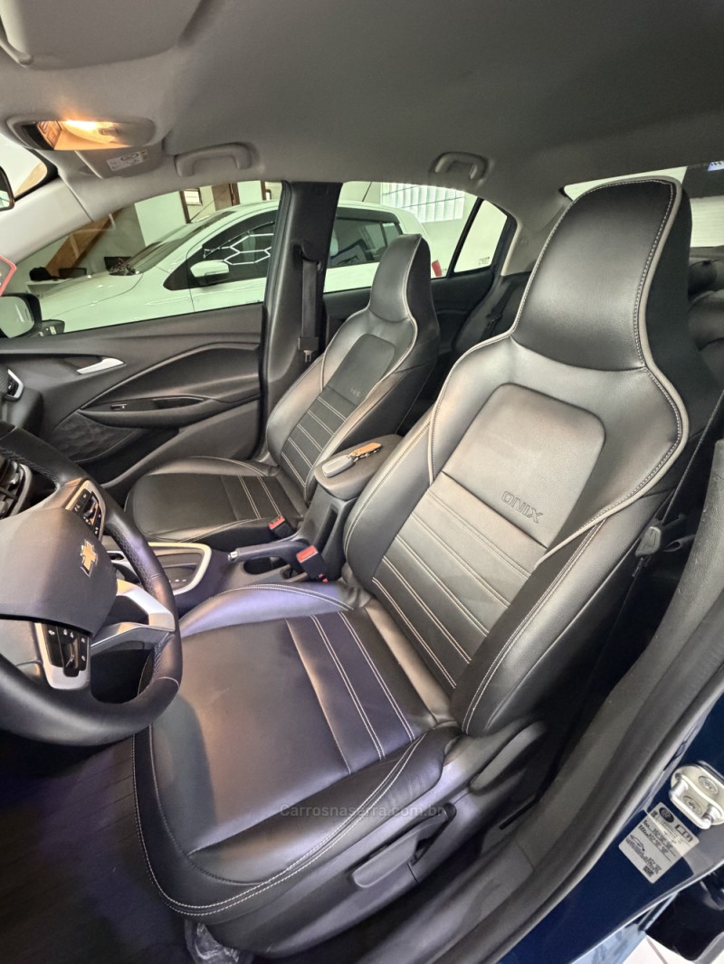ONIX 1.0	PREMIER PLUS 12V TURBO FLEX 4P AUTOMÁTICO - 2024 - CAXIAS DO SUL