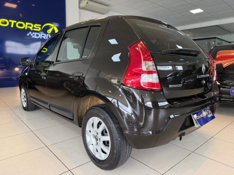 SANDERO 1.0 EXPRESSION 12V FLEX 4P MANUAL - 2012 - SãO LEOPOLDO