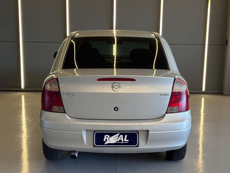 CORSA 1.0 MPFI MAXX 8V FLEX 4P MANUAL - 2005 - SAPIRANGA