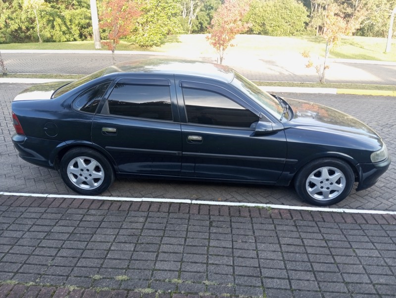 VECTRA 2.2 MPFI CD 16V GASOLINA 4P MANUAL - 1999 - CAXIAS DO SUL