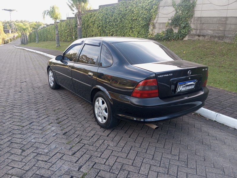 VECTRA 2.2 MPFI CD 16V GASOLINA 4P MANUAL - 1999 - CAXIAS DO SUL