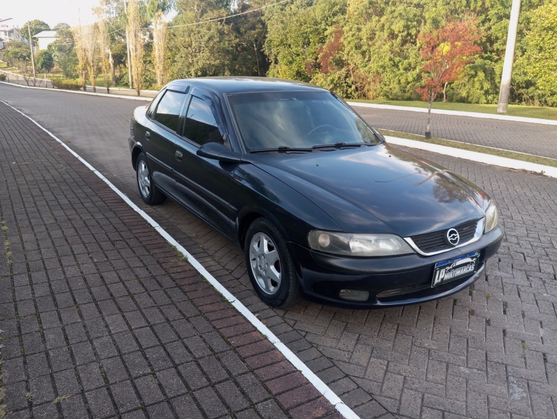 VECTRA 2.2 MPFI CD 16V GASOLINA 4P MANUAL - 1999 - CAXIAS DO SUL
