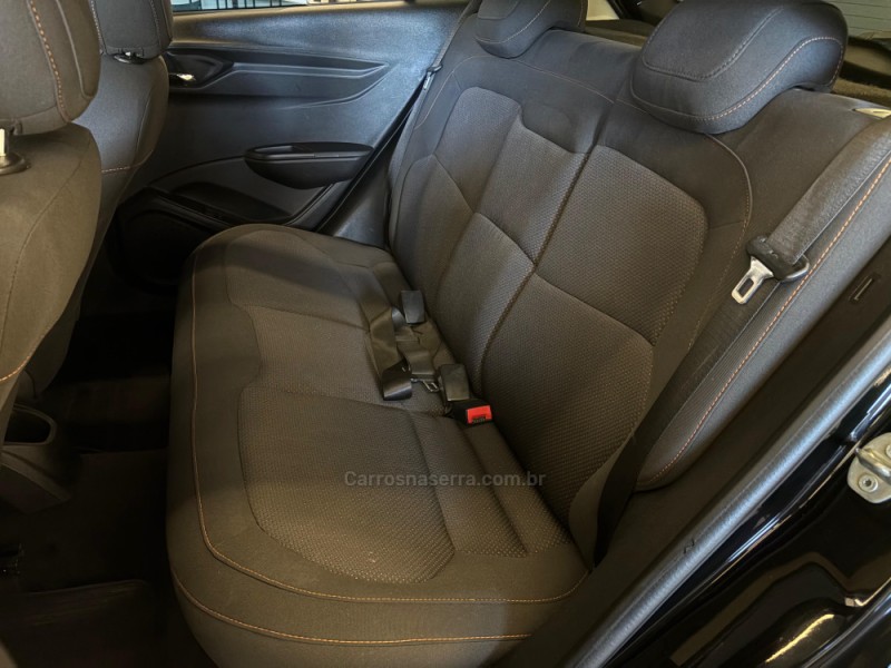 ONIX 1.4 MPFI LTZ 8V FLEX 4P MANUAL - 2015 - SAPIRANGA