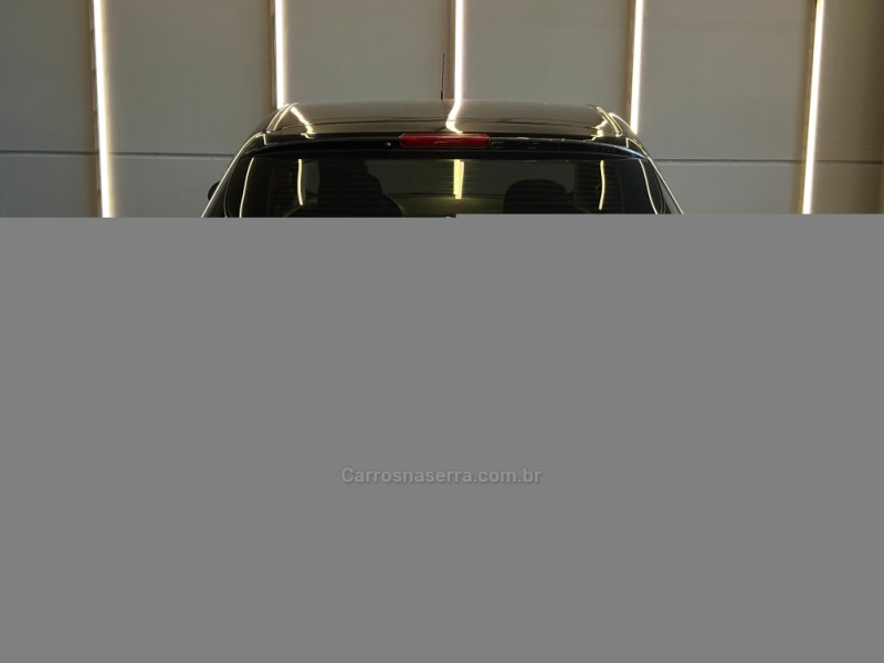 ONIX 1.4 MPFI LTZ 8V FLEX 4P MANUAL - 2015 - SAPIRANGA