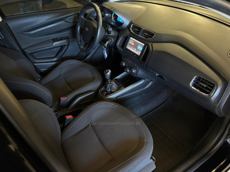 ONIX 1.4 MPFI LTZ 8V FLEX 4P MANUAL - 2015 - SAPIRANGA