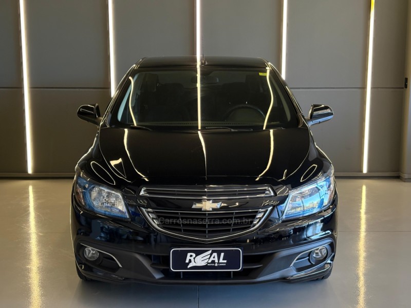 ONIX 1.4 MPFI LTZ 8V FLEX 4P MANUAL - 2015 - SAPIRANGA