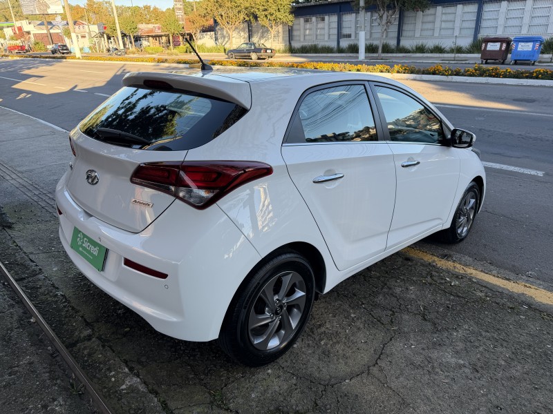 HB20 1.6 PREMIUM 16V FLEX 4P AUTOMÁTICO - 2016 - GARIBALDI