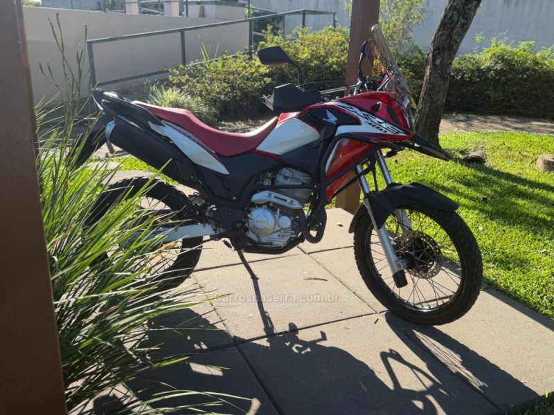 xre 300 rally 2020 brochier