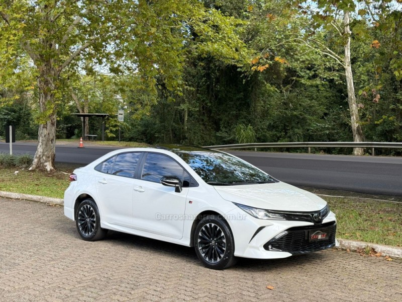 COROLLA 2.0 GR SPORT 16V FLEX 4P AUTOMÁTICO - 2024 - DOIS IRMãOS