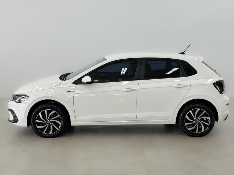 POLO 1.0 170 TSI 12V HIGHLINE FLEX 4P AUTOMÁTICO - 2024 - CAXIAS DO SUL