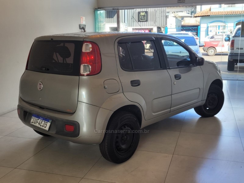 UNO 1.0 VIVACE 8V FLEX 4P MANUAL - 2013 - CANELA