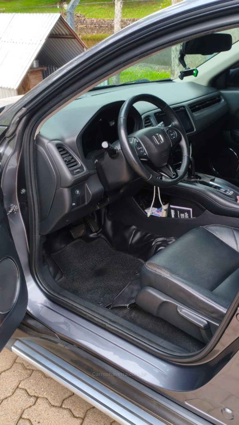 HR-V 1.8 16V FLEX TOURING 4P AUTOMÁTICO - 2018 - NOVA PETRóPOLIS